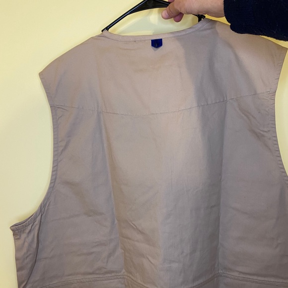 Adidas Vest - Picture 5 of 10